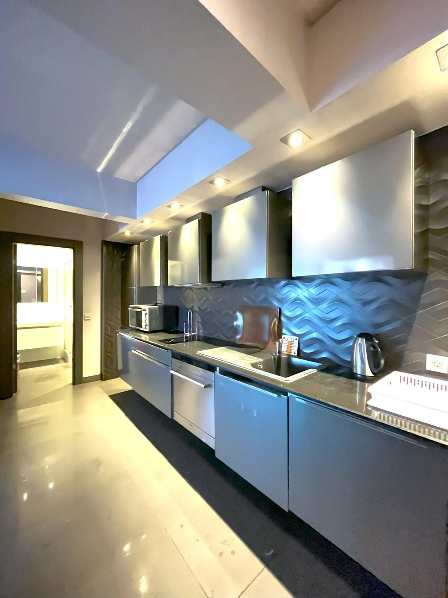 Stylish With Bosphorus View In Besiktas İstanbul