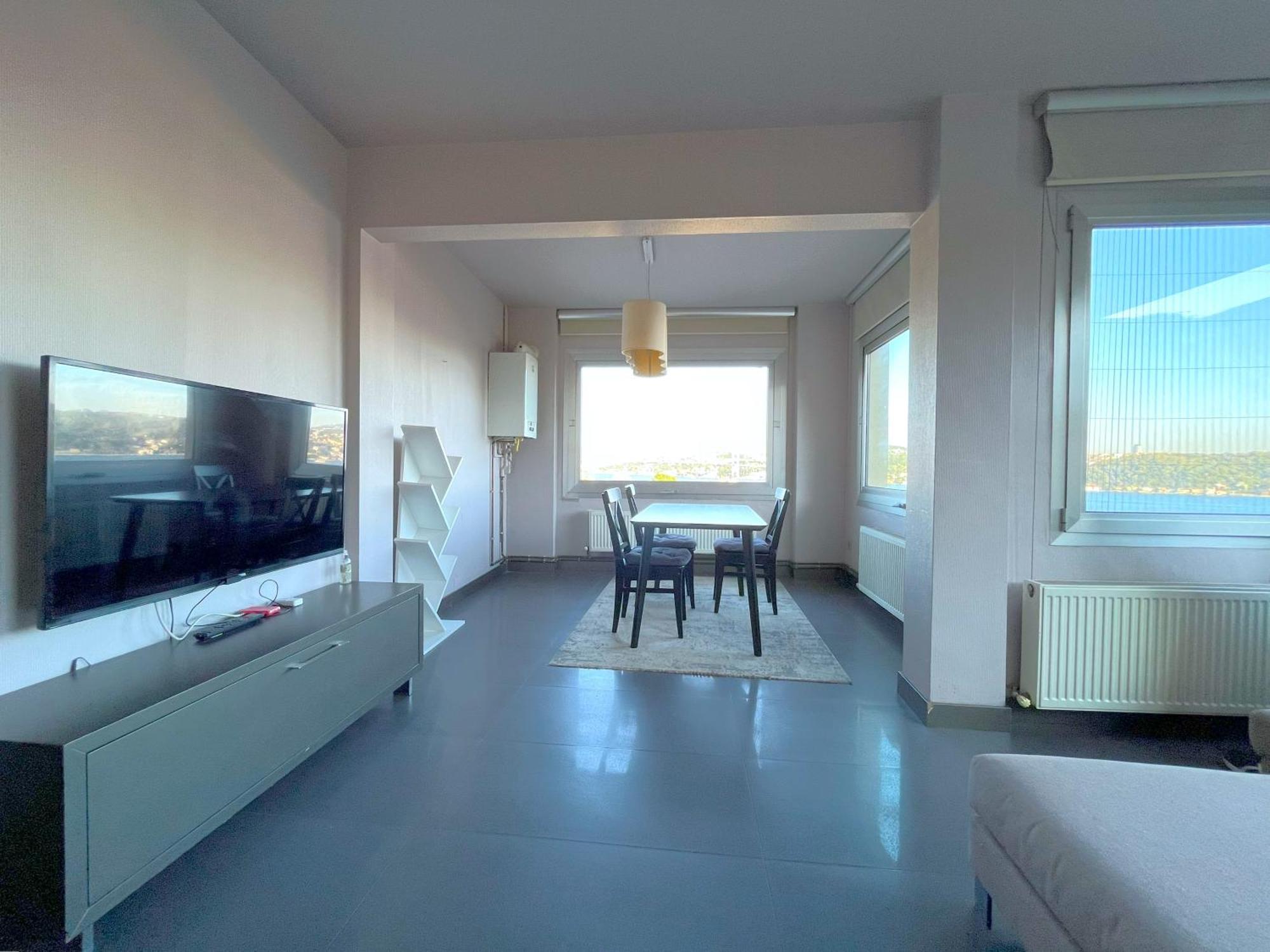 Stylish With Bosphorus View In Besiktas Daire *